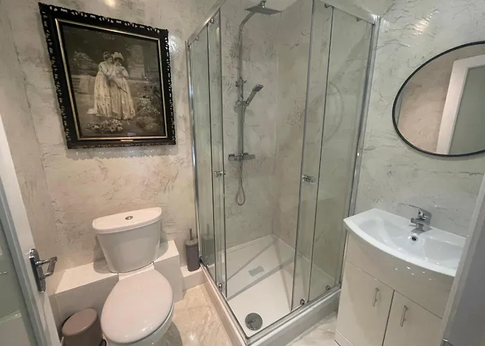 Self Contained Double Ensuite With Private Sitting * Wexford